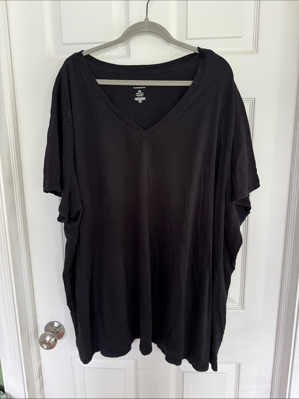 Sonoma Men's Black V-Neck Short Sleeve Tee